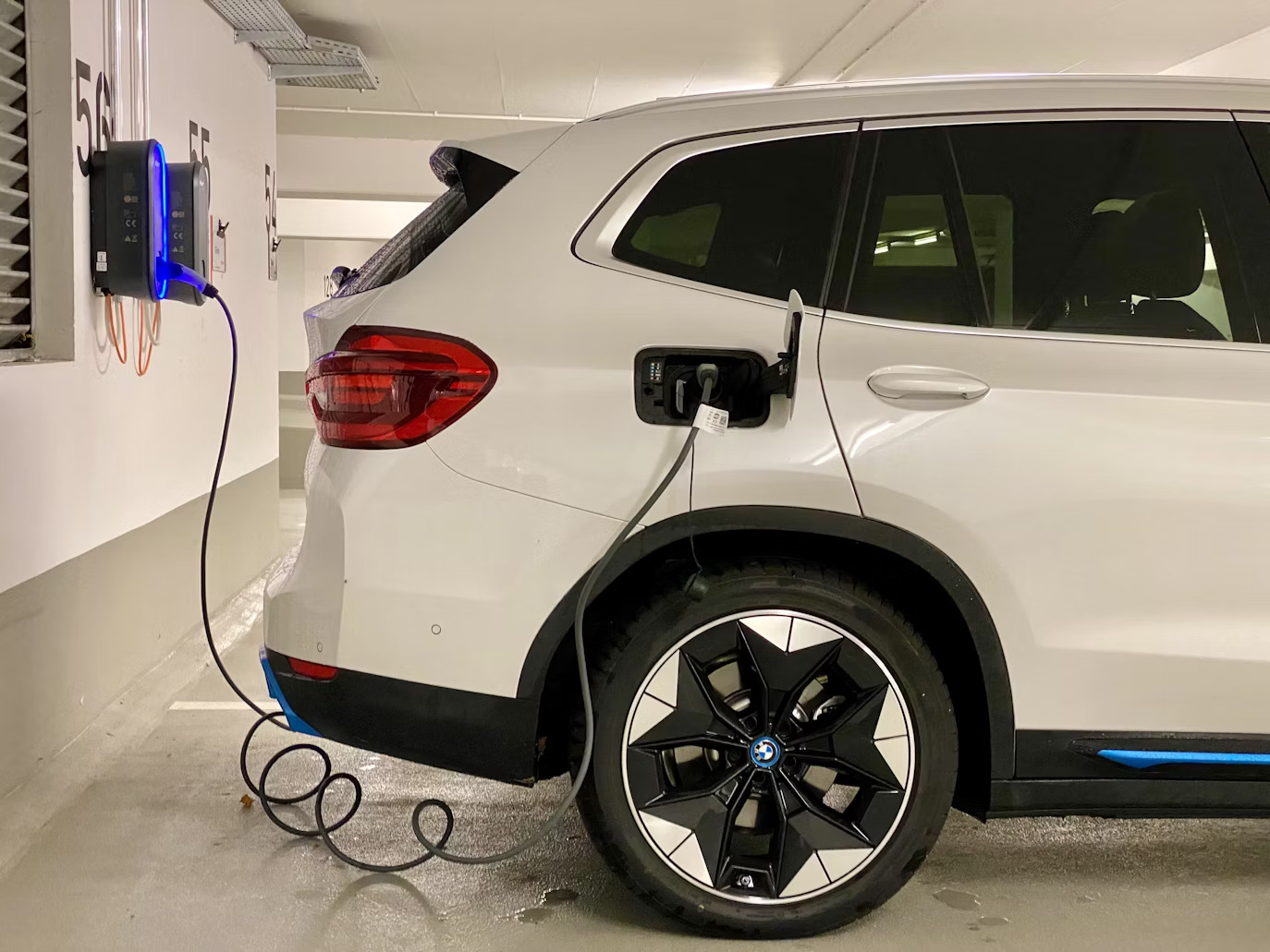 Impact of Electric Vehicles on the Tire Industry. EV tires 